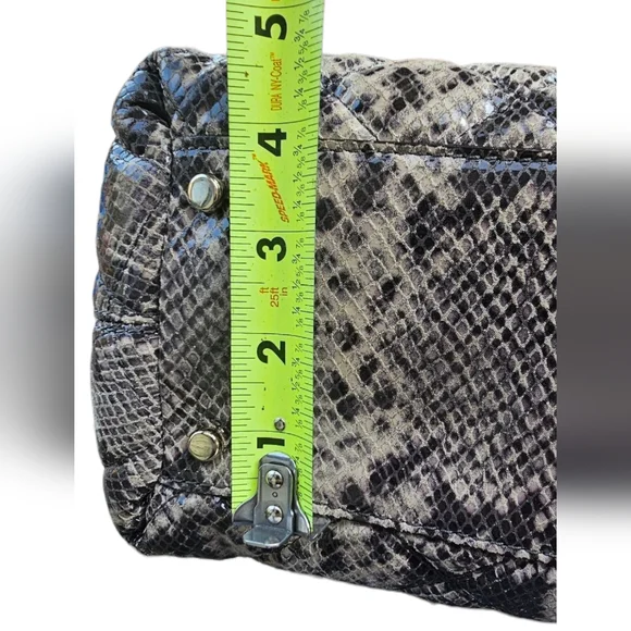 Kate Spade New York Snakeskin Print Shoulder Bag Chain Strap Neutral Python Look - Picture 13 of 16
